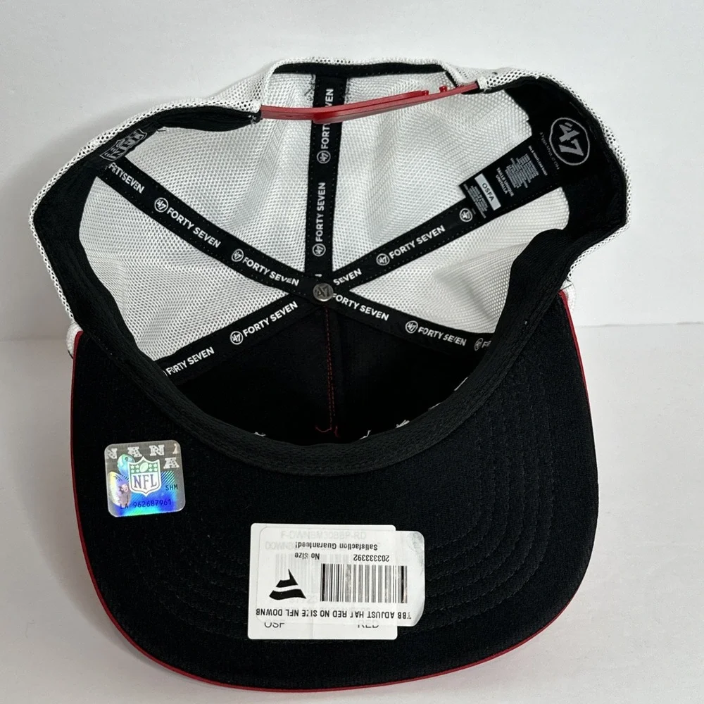Tampa Bay Buccaneers Downburst Relaxed Hitch Trucker Rope SnapBack **NEW**
